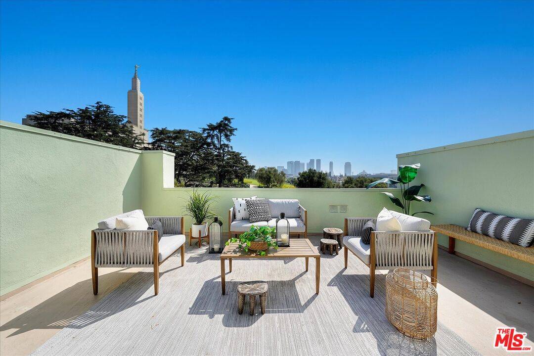 1745   Selby Ave 2BR Westwood La