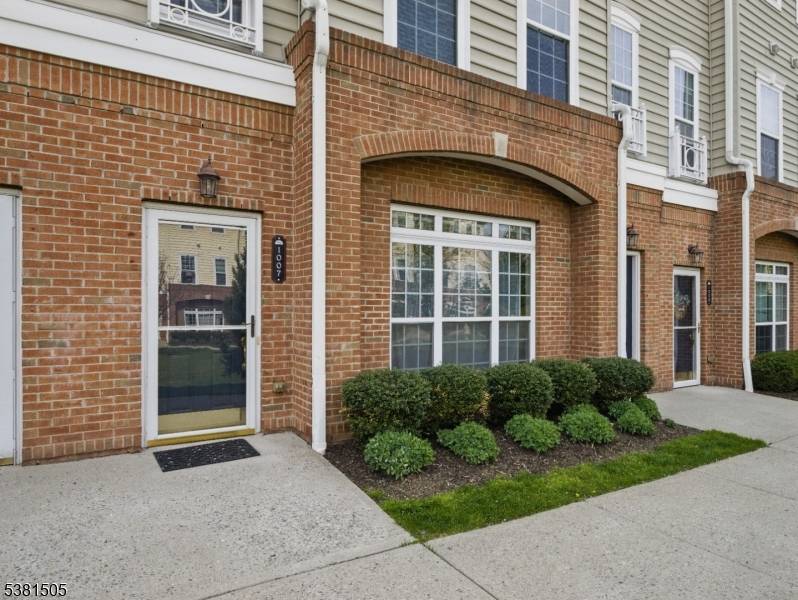 Welcome to 1007 Cunningham Court, Belleville, NJ, a Montclair model townhouse in one of Belleville's most desirable gated communities, directly across from the scenic Hendricks Field Golf Course.