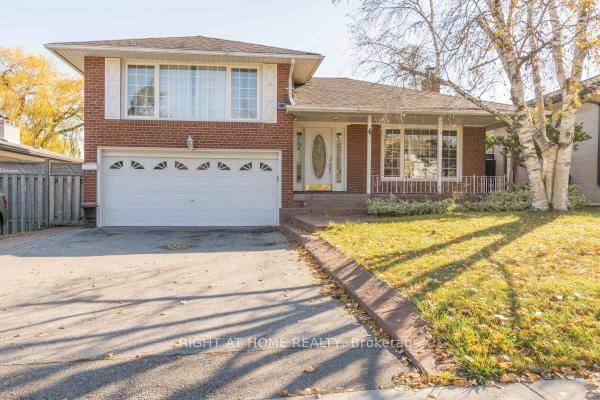 Tastefully Renovated 2 Bed Bsmt Apt In A Fabulous Detached House Of Classy Markland Woods Neighbourhood Est.