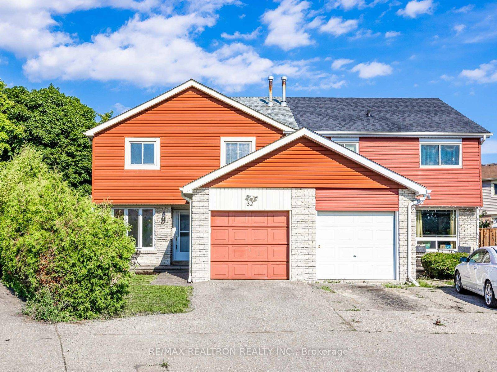 Semi detached Home with Rare Pie Shaped Backyard amp ; Pool Oasis Step inside the welcoming entryway and discover a thoughtful layout featuring a convenient powder room and your dream ...