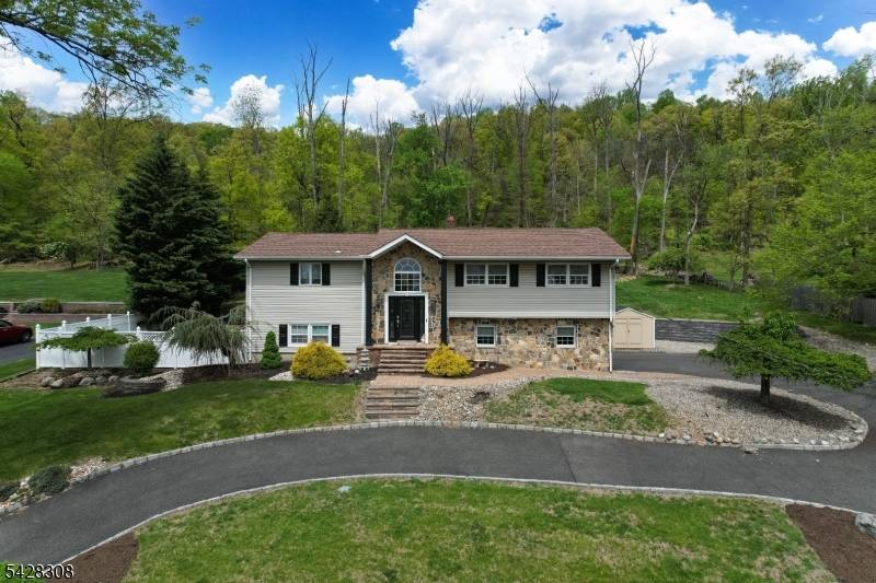 Pristine, turnkey and lovingly maintained 4 Bedroom, 3 Full Bath home with 1 car garage, built in pool and hot tub, ideally located on a quiet northside cul de sac ...