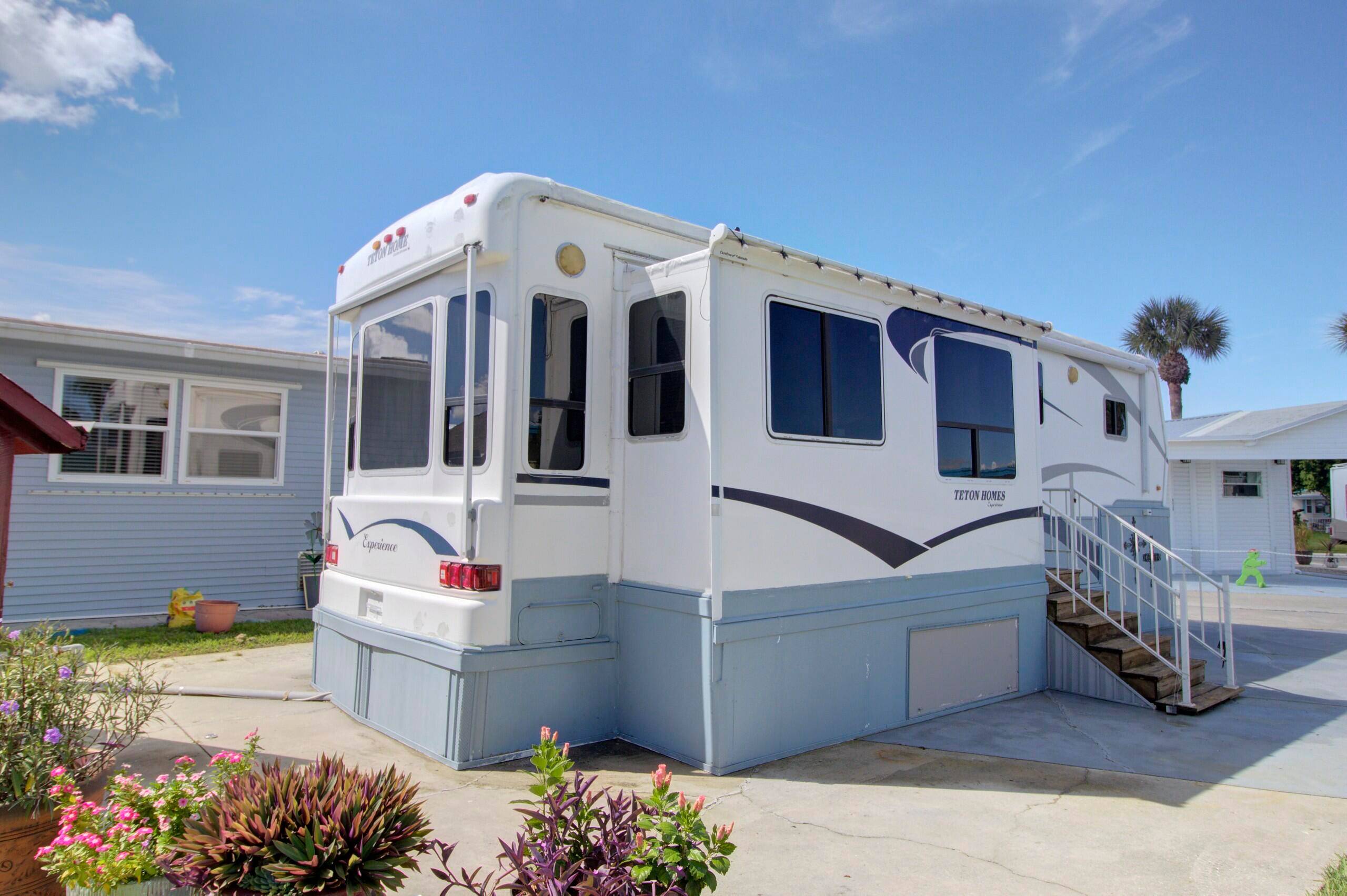Located in Ancient Oaks a 55 community.
