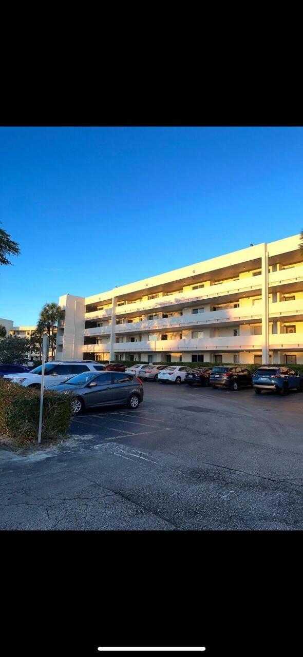Say hello to this 2 bedroom 2 bathroom with updated Appliances and pool view bring your offersUnbranded Virtual Tour https www.