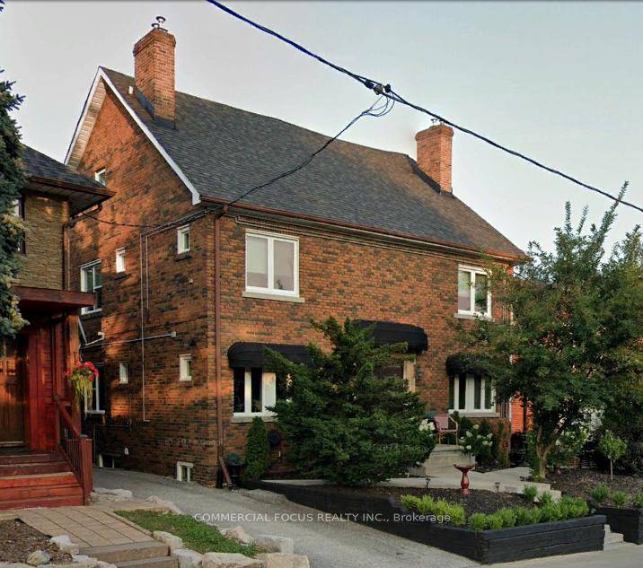 Welcome to Avenue Manor. This is a legal 8 plex with one unregistered basement unit.