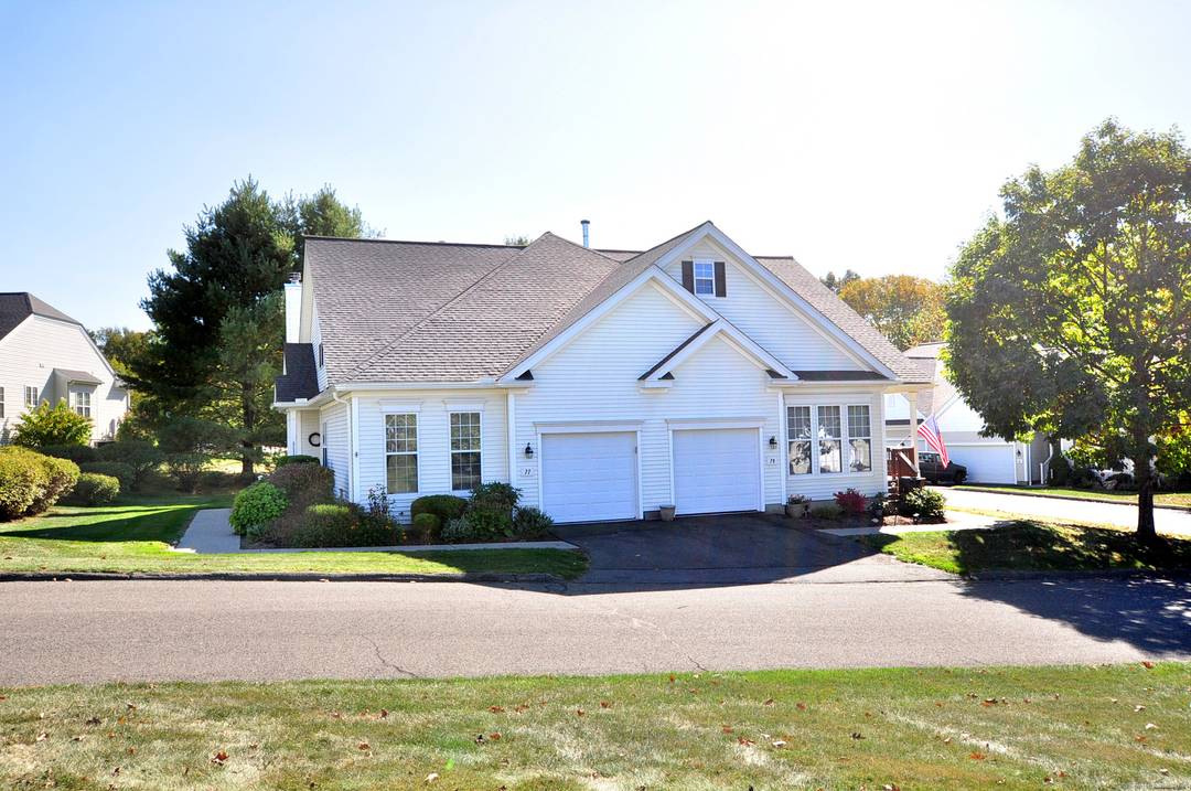 Warm Welcoming ! This choice, beautifully maintained home in sought after Carlson Ridge offers a perfect blend of comfort luxury.