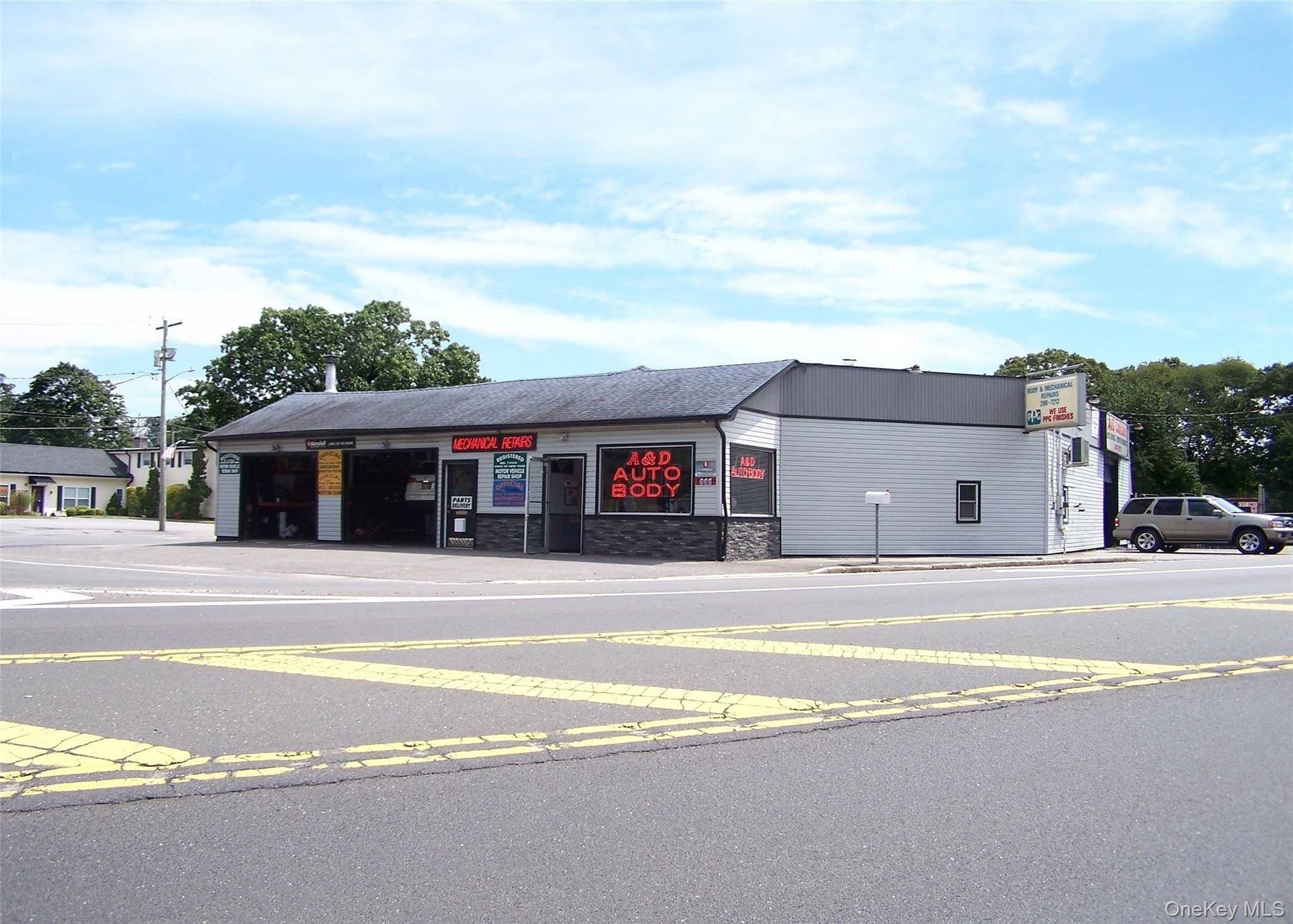 Great location on Montauk Highway.