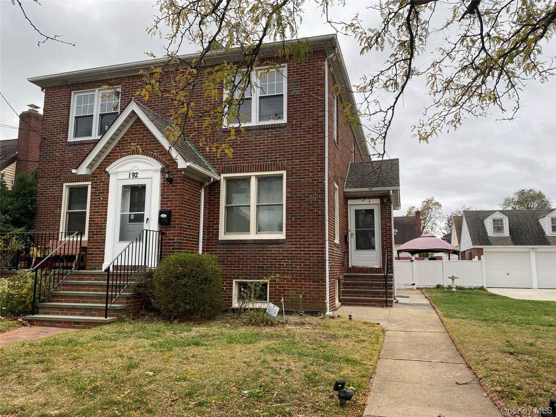 WELCOME TO 192 BEECH STREET A PURE GEM A MULTY FAMILY PROPERTY, LOCATED IN THE DESIRED NEHGBORHOOD OF VALLEY STREAM THE FIRST FLOOR HAS A WOOD FLOOR, A CUSTOM KITCHEN ...