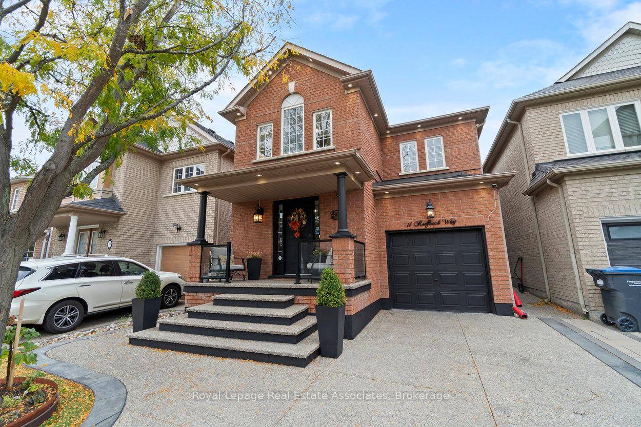 SPACIOUS STUNNER in FLETCHER'S MEADOW Welcome to this beautifully maintained eloquently styled 6 BED, 4 BATH family home offering 2, 684 SQFT of bright, functional layout and gorgeous contemporary finishes ...