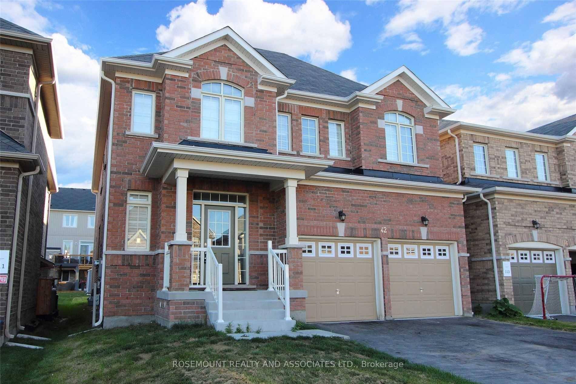 Welcome to this beautifully crafted 2641 square foot home, Lindvest's very own Ravey Model, now available for lease in the highly sought after town of New Castle.