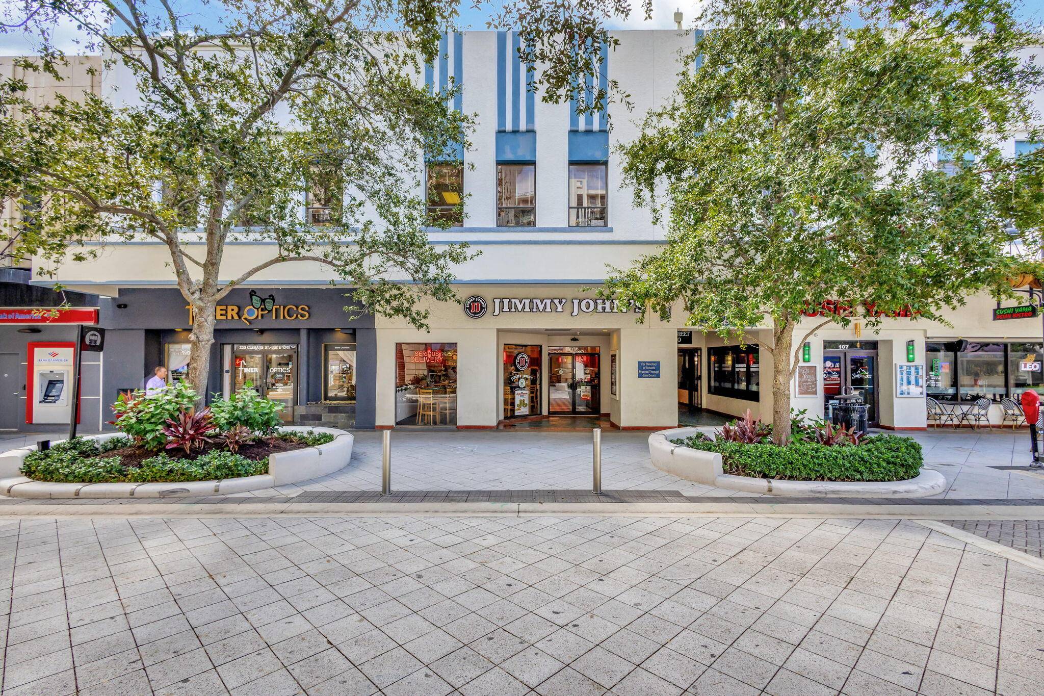 Discover an exceptional investment opportunity with this ground floor commercial condo unit, strategically located in Downtown West Palm Beach on Clematis St.