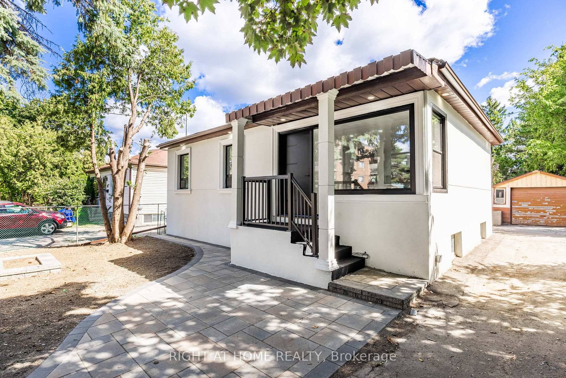 Modern 2 Bedroom Basement Apartment for RentDiscover this beautifully fully renovated 2 bedroom basement apartment featuring brand new appliances, a private entrance, and a separate laundry area for ultimate convenience.