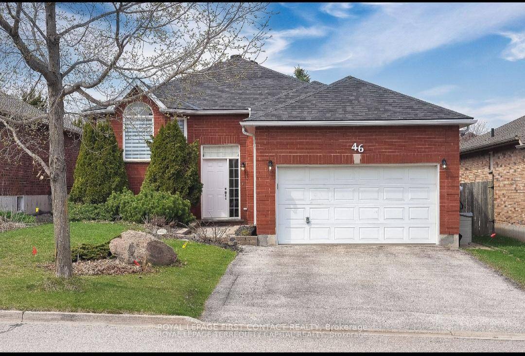 Barrie NORTH end newly renovated legal duplex 2 bedrooms upper apartment available.