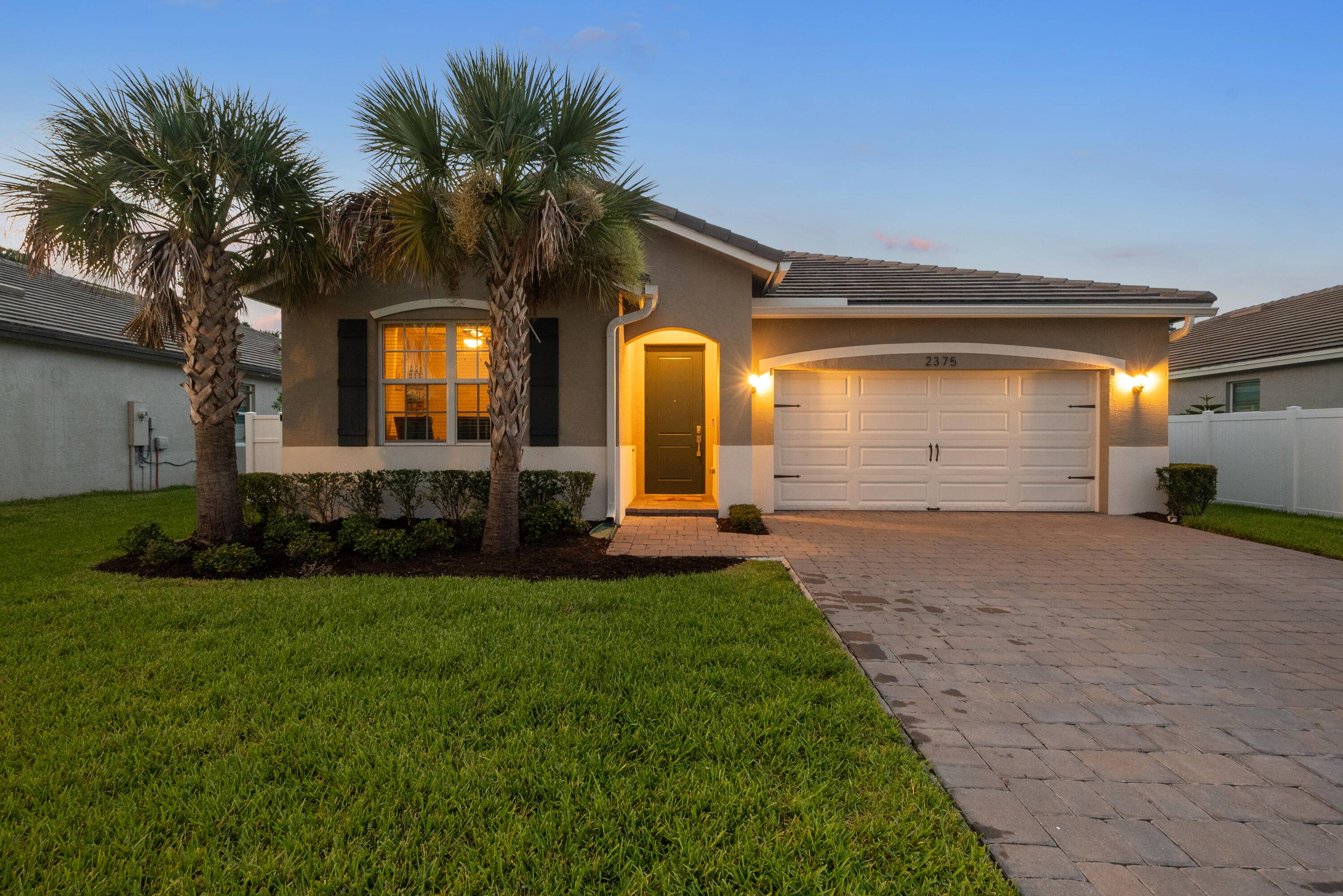 Nestled in the heart of Palm City is the charming community of Berry Grove.