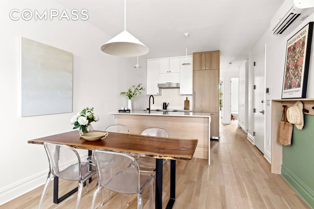 489 7th Avenue is a 4 unit boutique condo with 3 bedroom 2 bath residences on the upper floors.