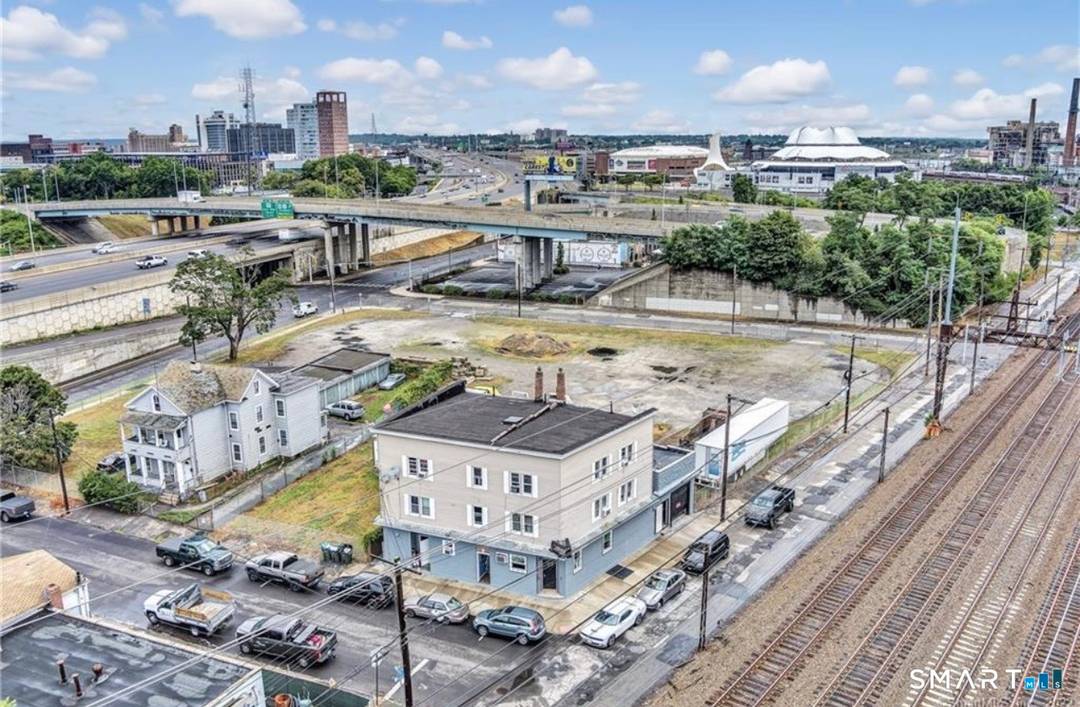 Rare Turnkey Bar Restaurant Opportunity on Bridgeport's West Side.