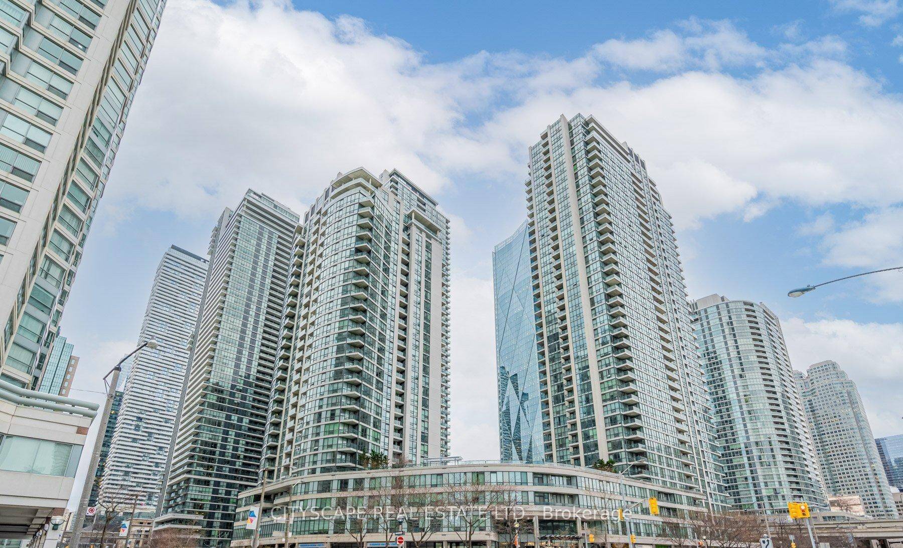 Welcome to Pinnacle Condominiums in the heart of downtown Toronto !