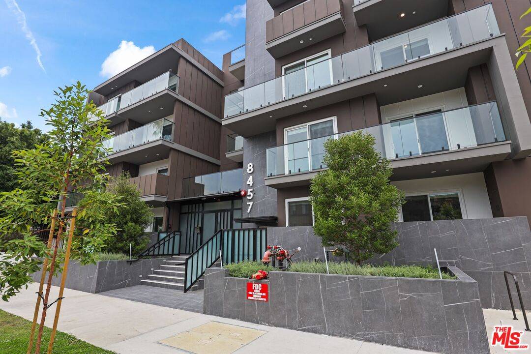 8457 Blackburn Ave 4BR Beverly Grove La