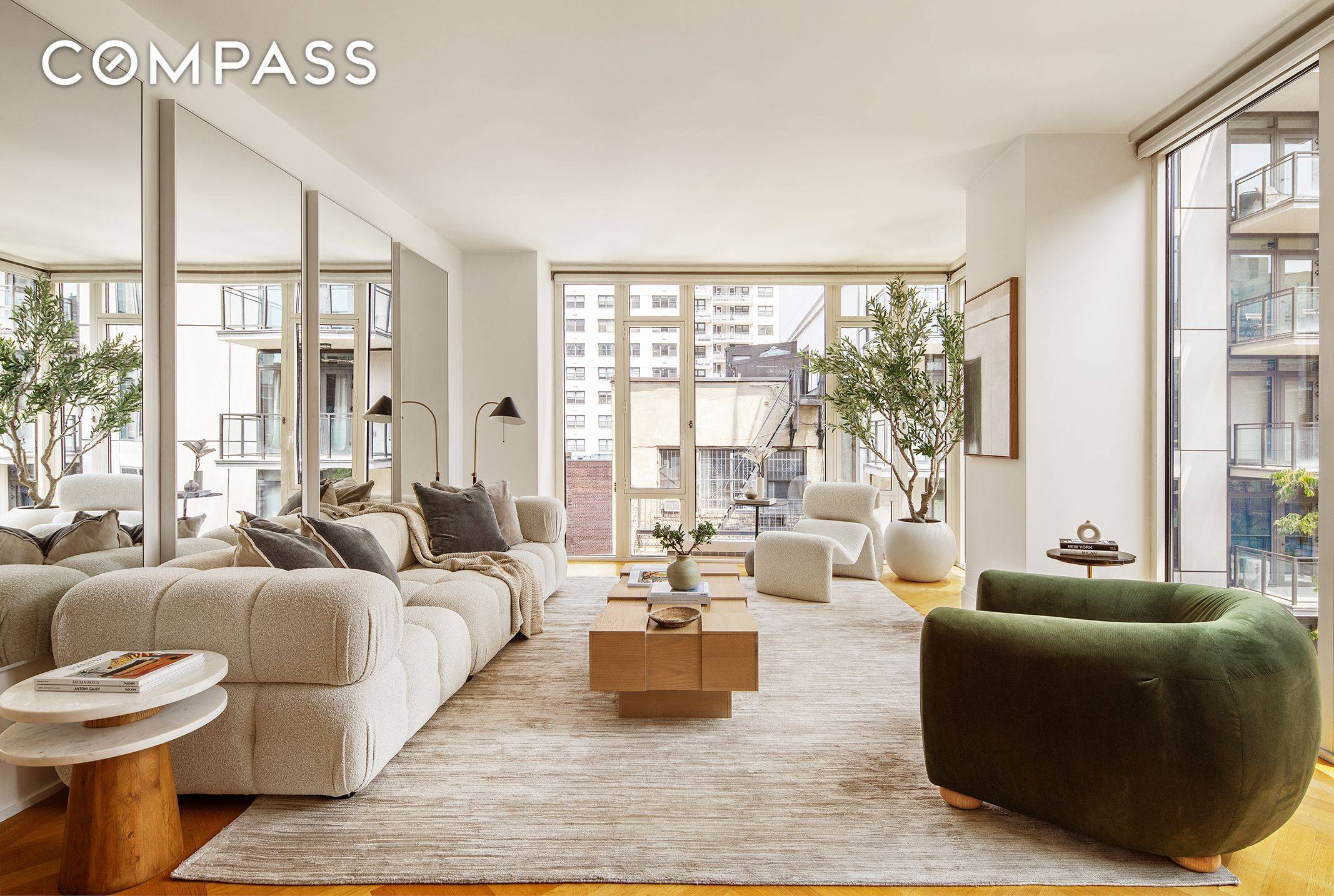 Welcome to Residence 5B at The Georgica a full service, boutique condominium perfectly situated on a tranquil, tree lined block in the heart of the Upper East Side.