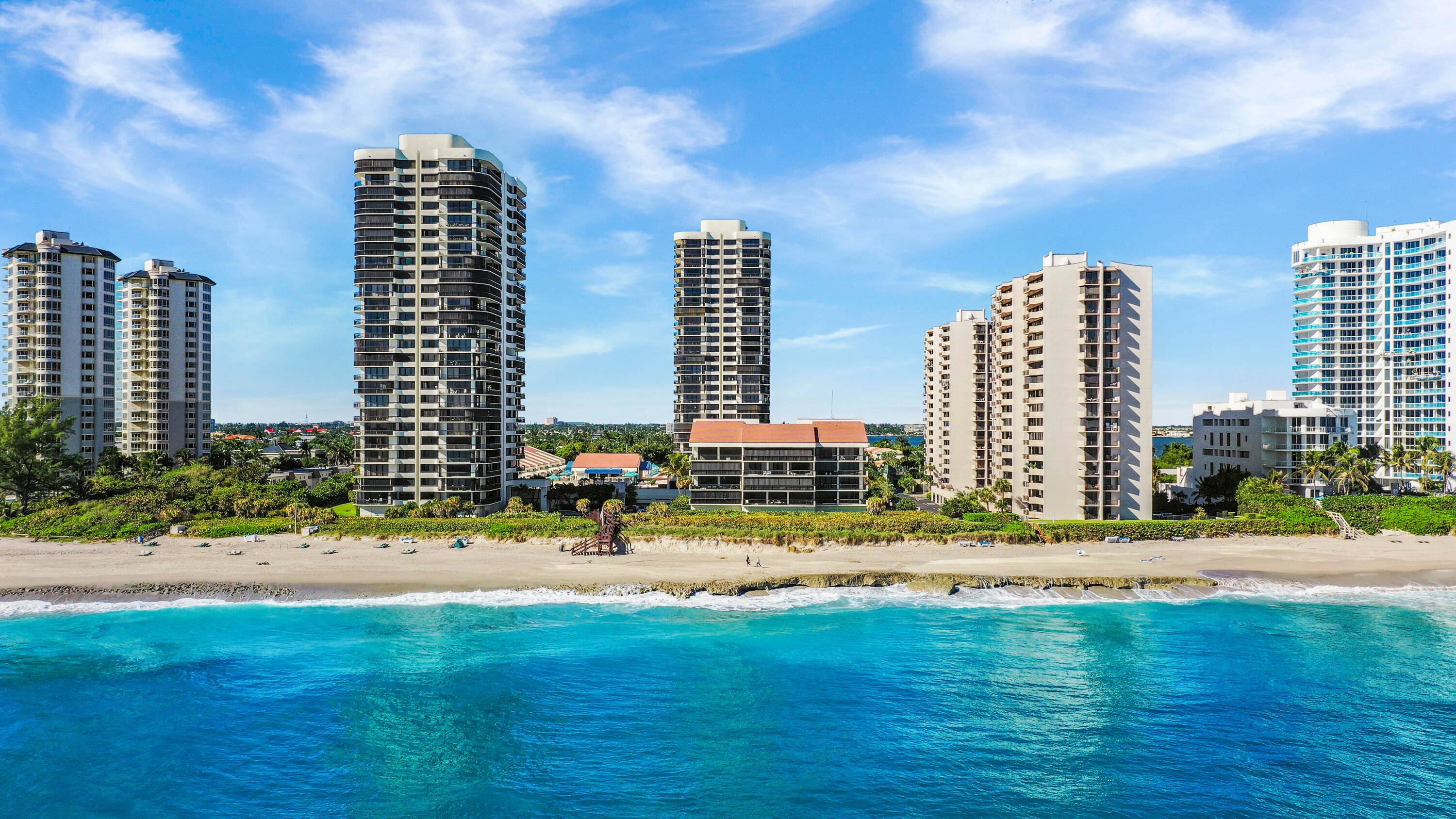 This luxury condo is located in the highly desirable Singer Island community of Martinique II.