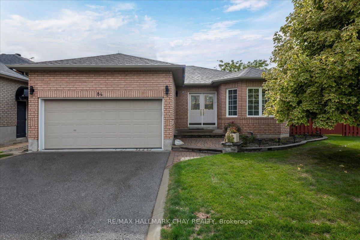 WELCOME HOME TO 84 PRINGLE DRIVE !