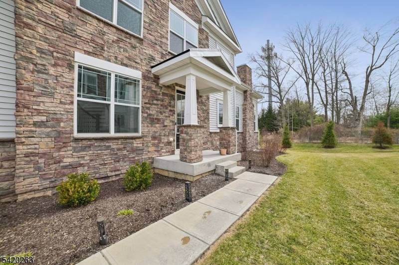 Well maintained Augusta model in the collection of Morristown.