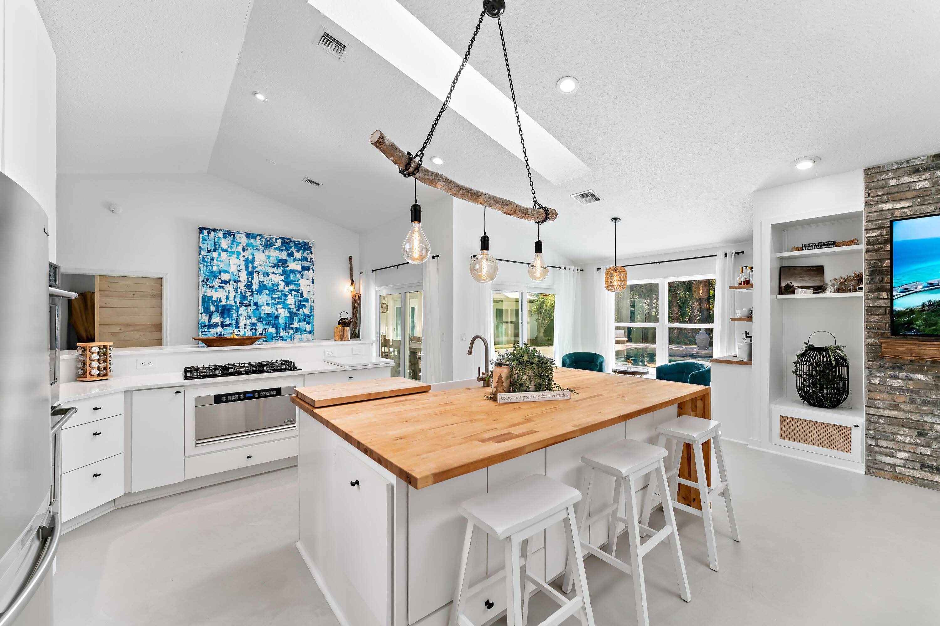Discover a Sanctuary of Possibilities and LuxuryStep into a 6 bedroom, 6.