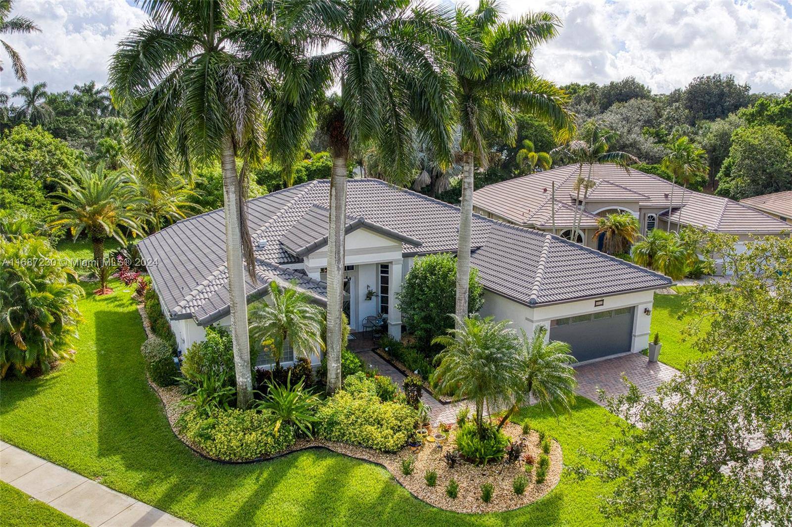 NEW ROOF 2023, 2 NEW HVAC's 2023, HIGH IMPACT GARAGE DOOR 2023, TANKLESS WATER HEATER 2023 This corner lot is one of the largest in The Ridges at nearly 13, ...