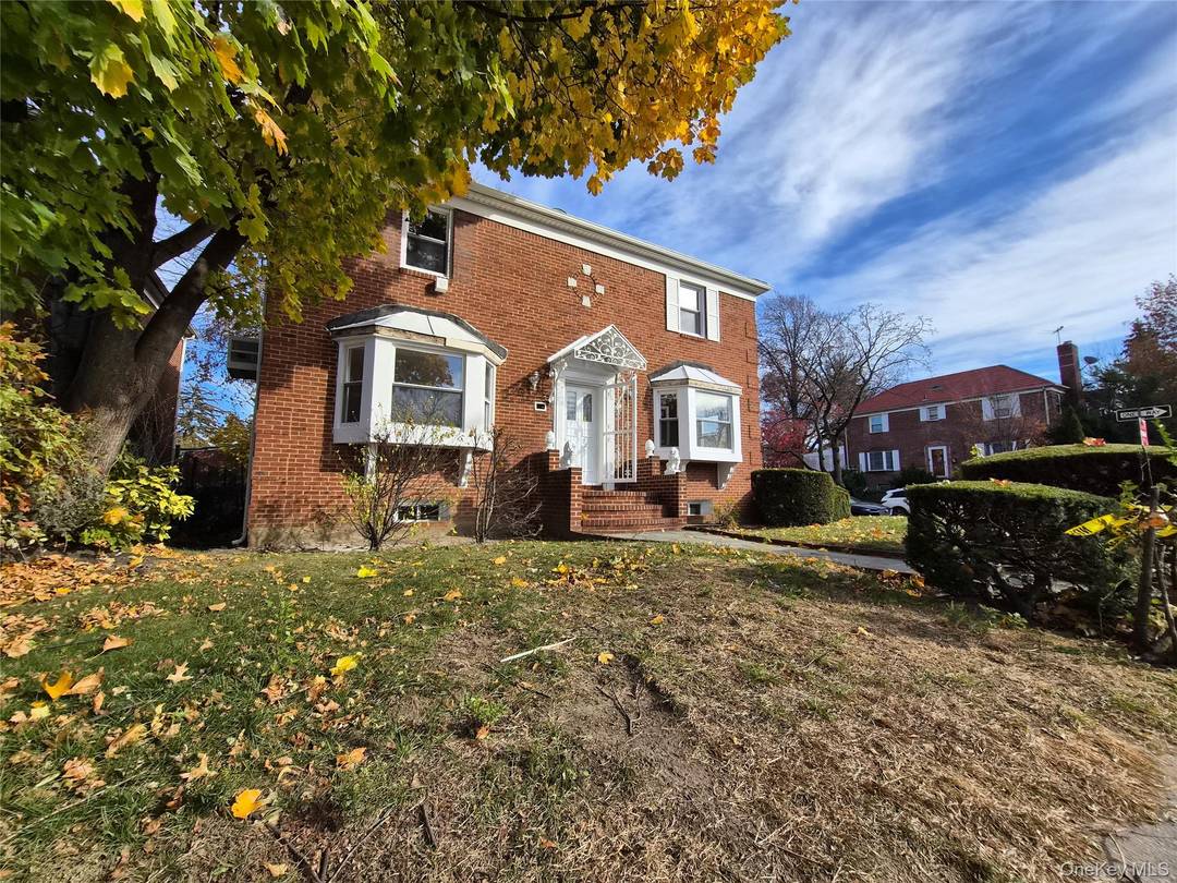 Exceptional property in the heart of prestigious Jamaica Estates, Gorgeous Brick home, fully detached, perfect corner view, Private Garage Parking Driveway, perfectly positioned for natural light all day on a ...