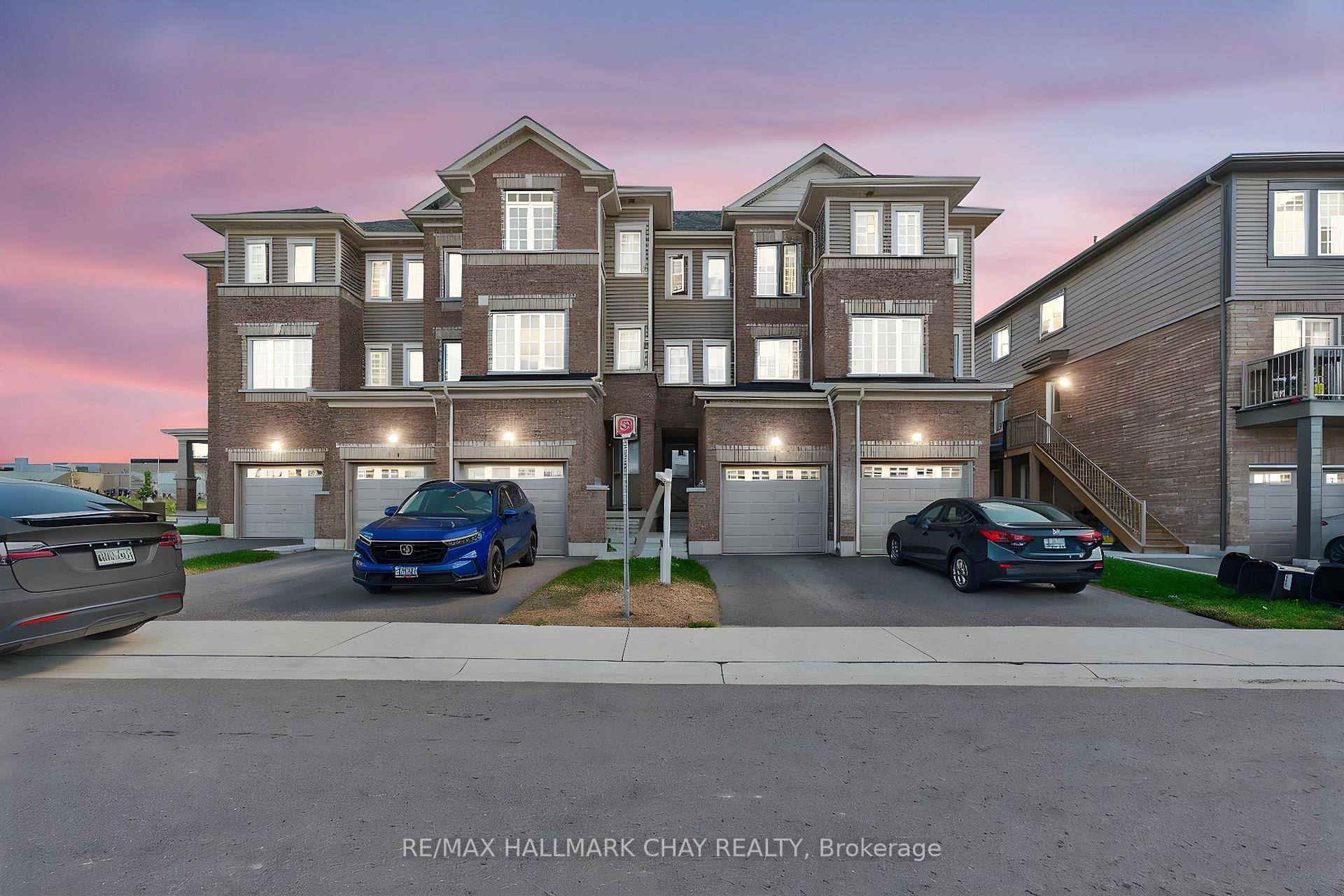 Welcome to 7 Tobias Lane, a charming and beautifully maintained home located in a peaceful, family friendly neighbourhood in the highly coveted community of South Barrie.