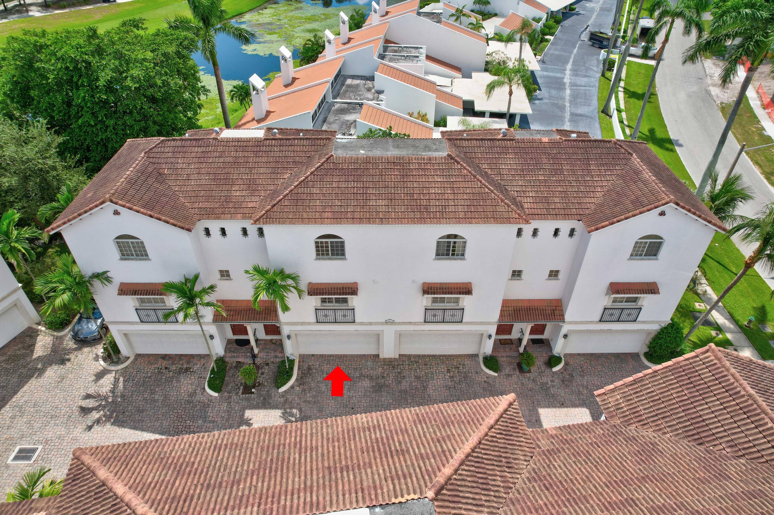 Beautiful 3 story townhouse in Embassy Place, a separate, unique group of townhomes within Presidential Estates.