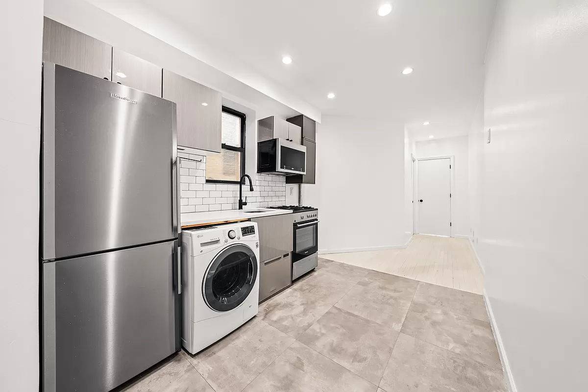 1 Bedroom Apartment with Private Garden in a Newly Renovated Lower East Side Building.