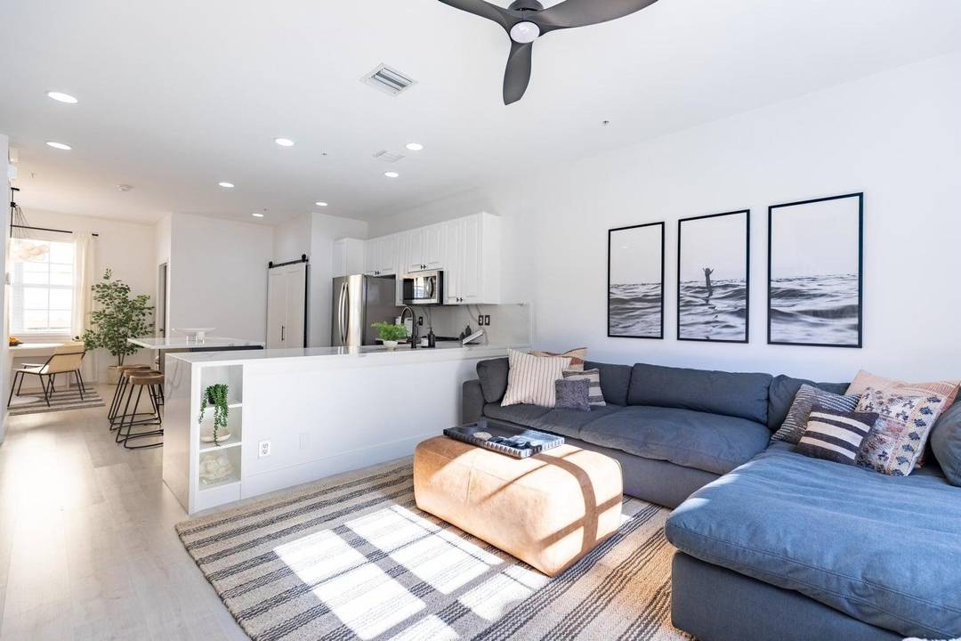 AVAILABLE 04 03 2026. 3rd bedroom has pull out couch and office set up with en suite bath.