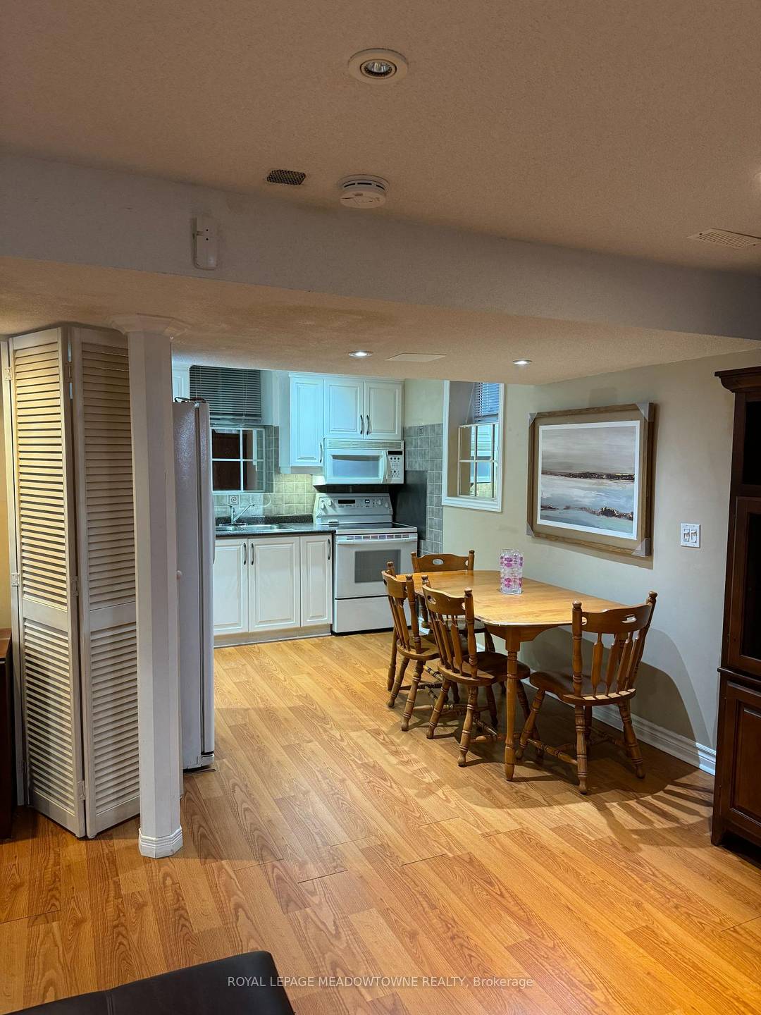 Beautifully appointed 2 bedroom basement apartment in one of Mississauga's central to everything communities.