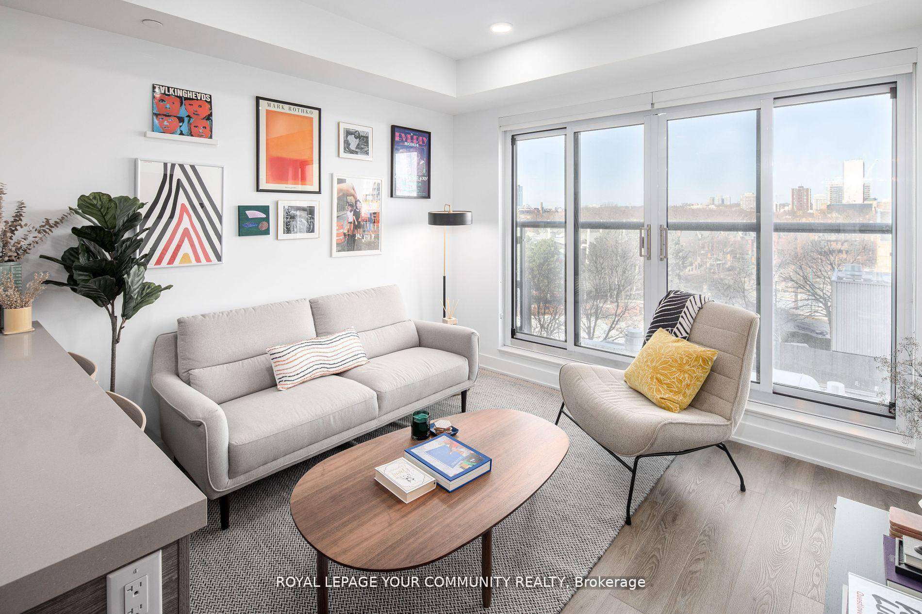 Discover upscale living at Waverley, where luxury meets convenience in Toronto's vibrant heart.