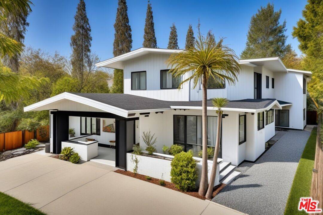 5633   La Mirada Ave 9BR Hancock Park La