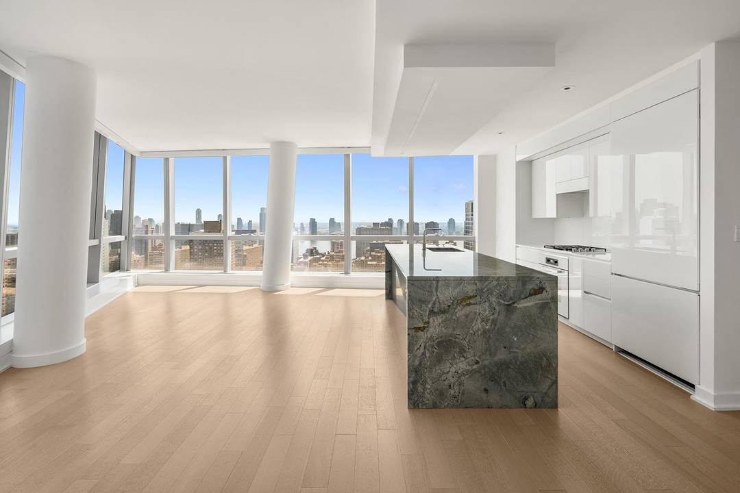 This luxurious three bedroom residence offers three exposures, water and city views, ample closet space, and is nestled in one of the most coveted and highly amenitized buildings in the ...