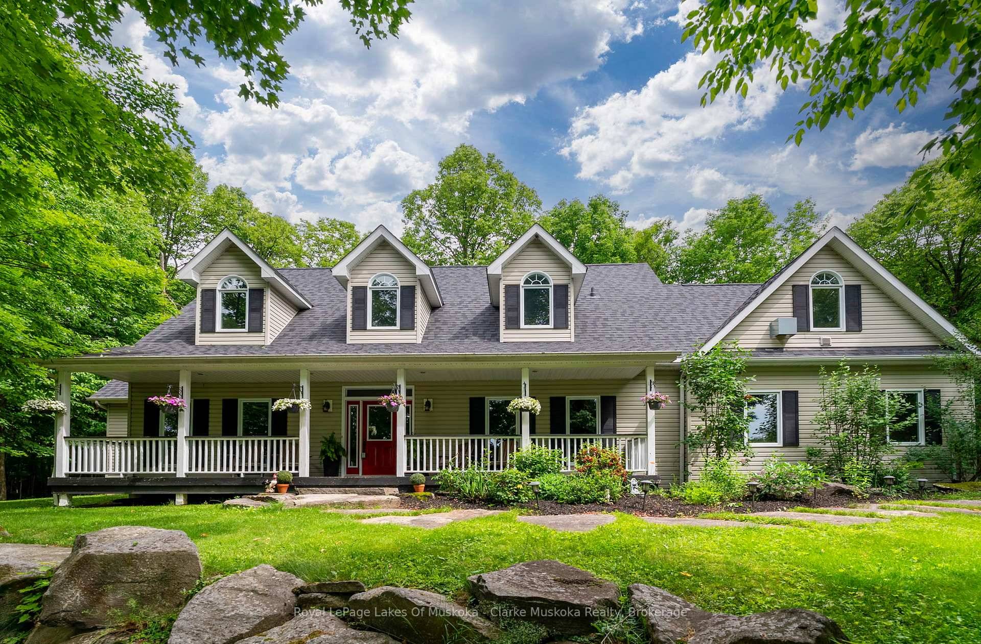 Beautiful custom country home tucked away in the Muskoka wilderness.