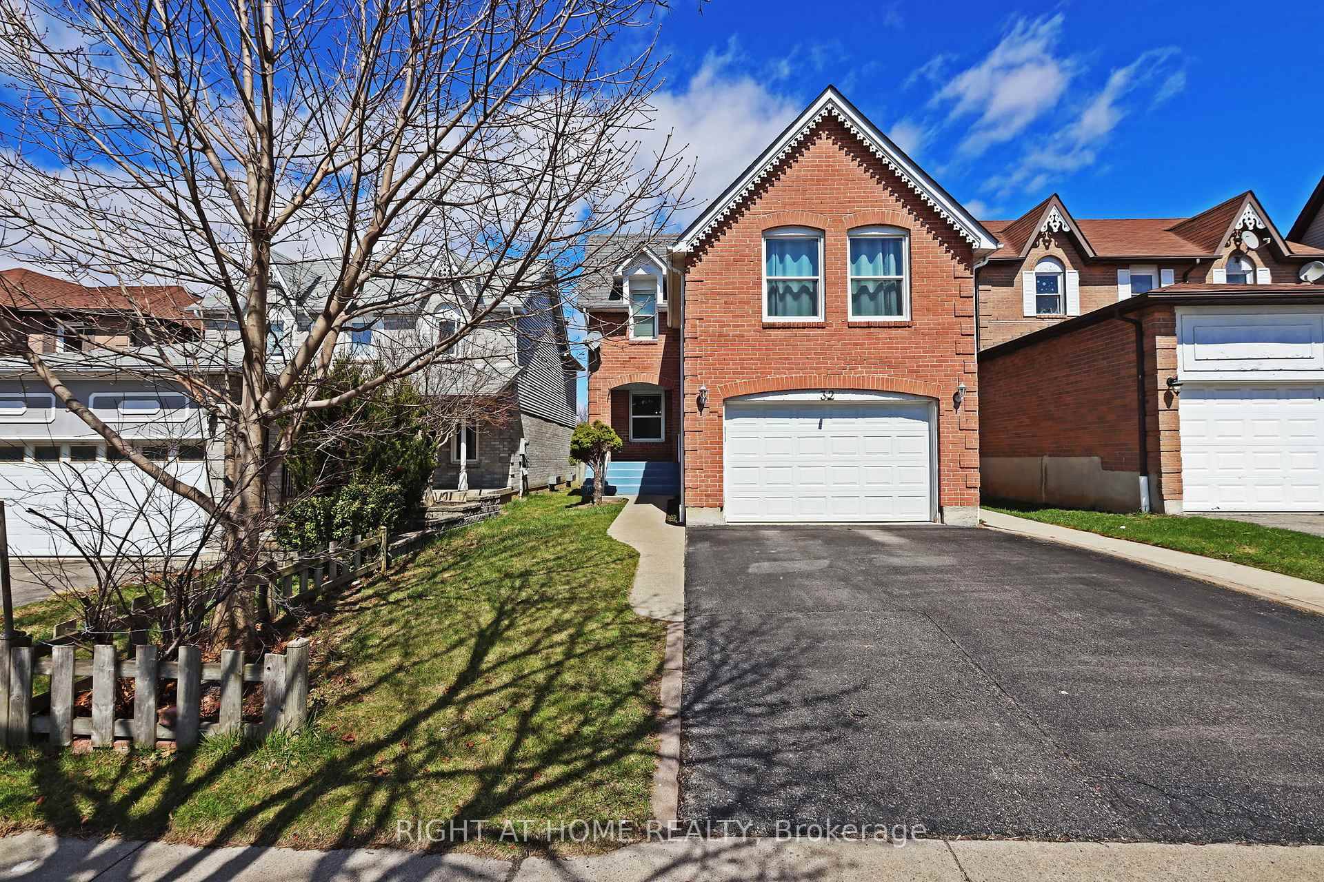 One of the best and convenient location in Central Ajax.