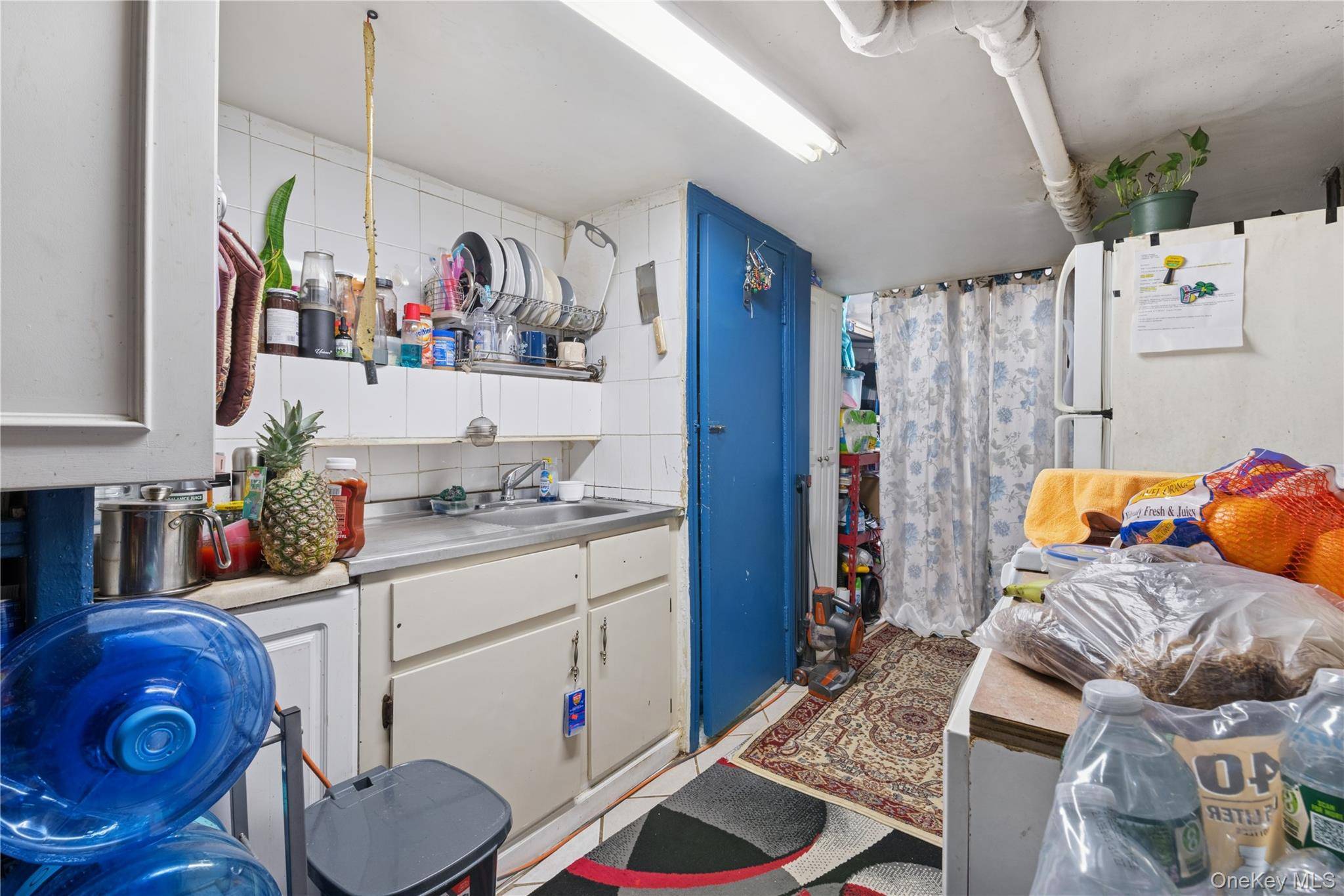 Fantastic investment opportunity legal 4 family in prime location !