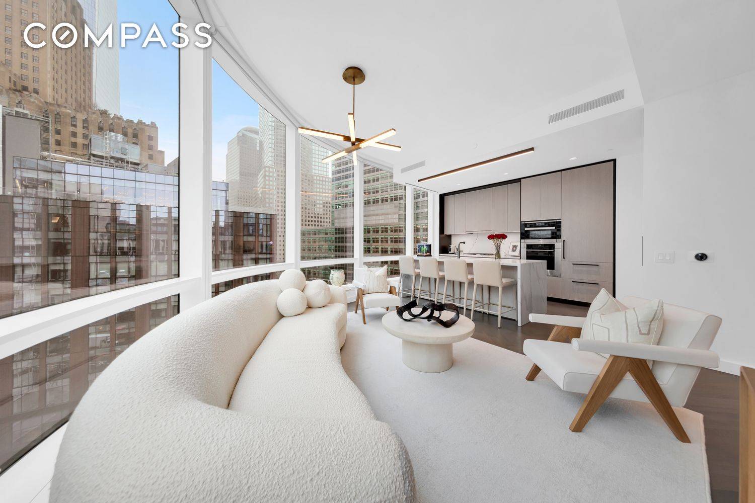 Tribeca Luxury One Bedroom Condo in Iconic Skyscraper Oasis Investment Opportunity Only Please note there is a tenant in place until March 20, 2026, and we require at least 48 ...