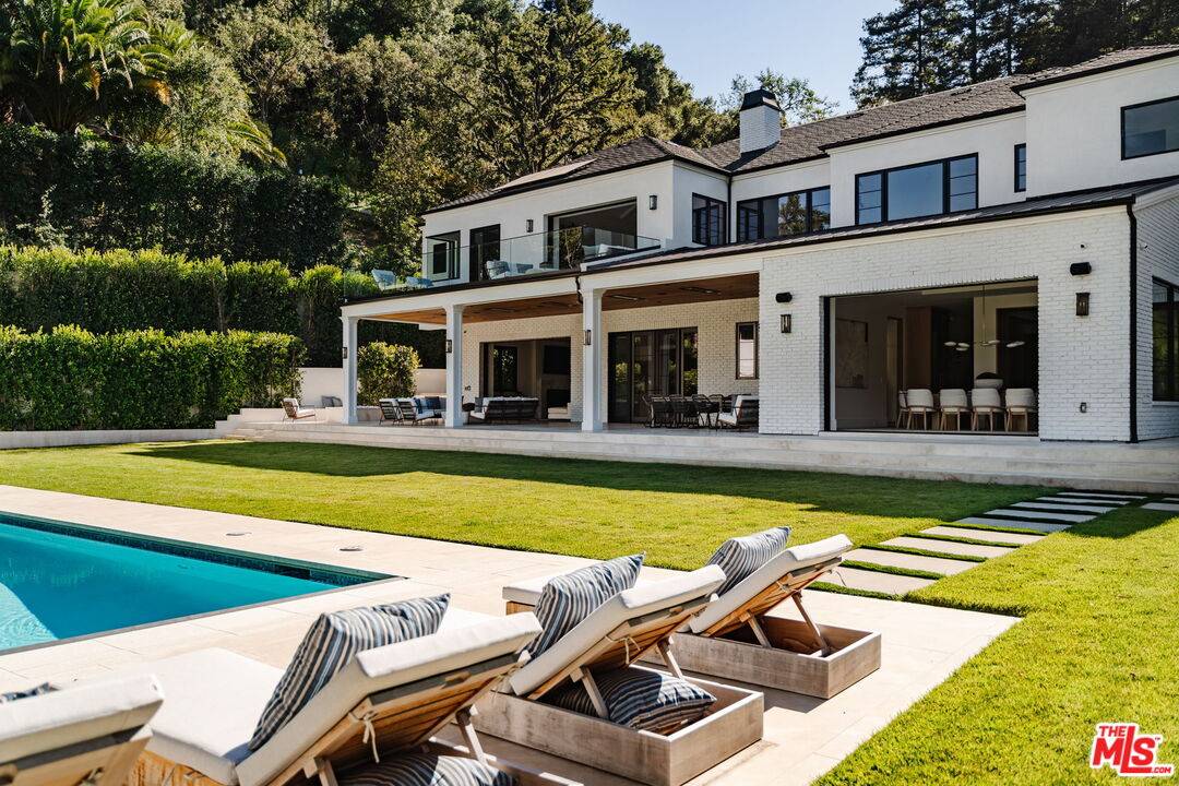 13164   Boca De Canon Ln 7BR Brentwood La