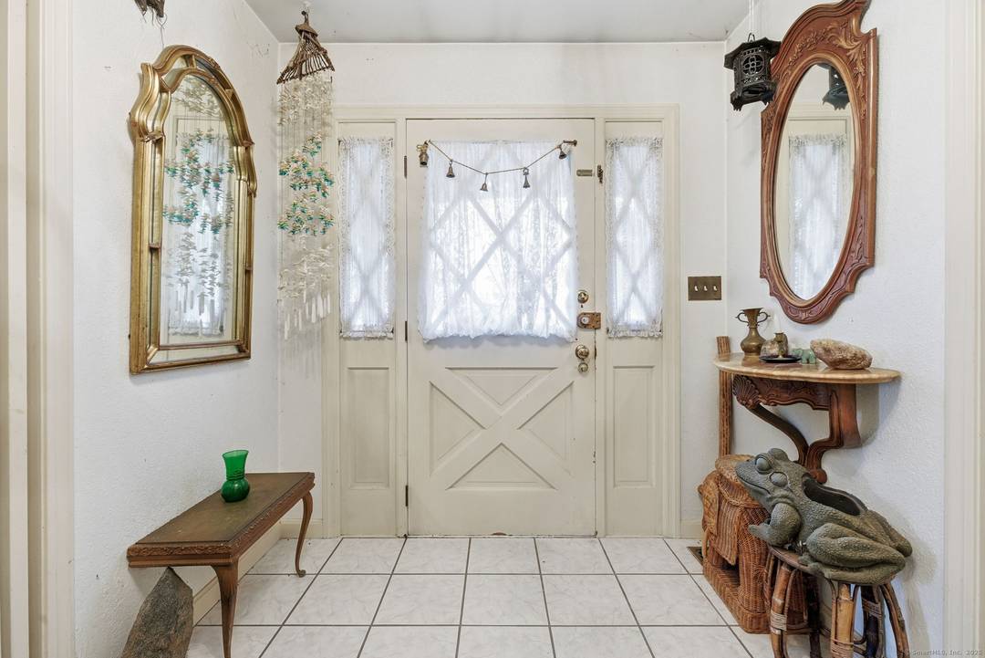 Spacious 5 Bedroom Home with In Law Setup and pool in the desirable Hillandale area.