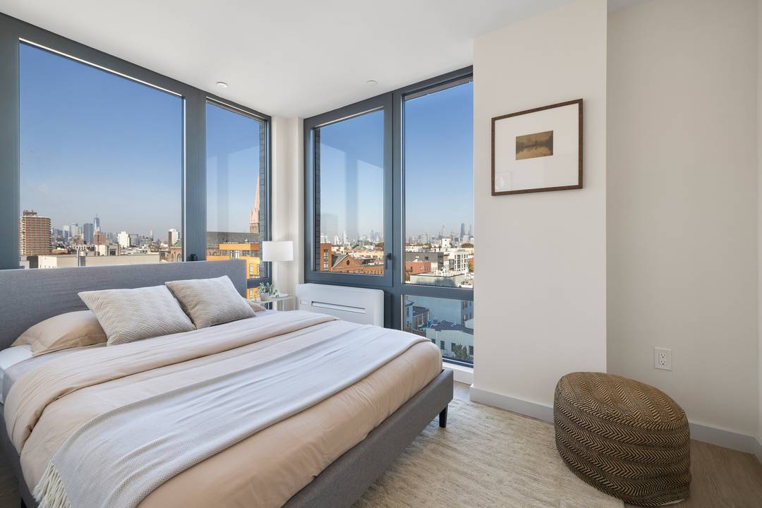 Welcome to The Welz, a brand new 19 story luxury tower in the heart of East Williamsburg.