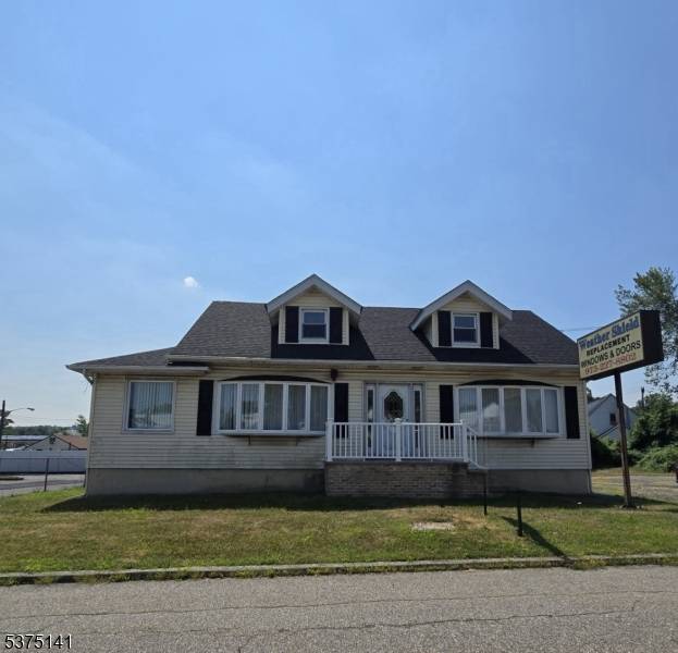 Incredible Redevelopment or Investment Opportunity !