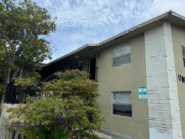 SECOND FLOOR 2 BED 2 BATH CONDO.