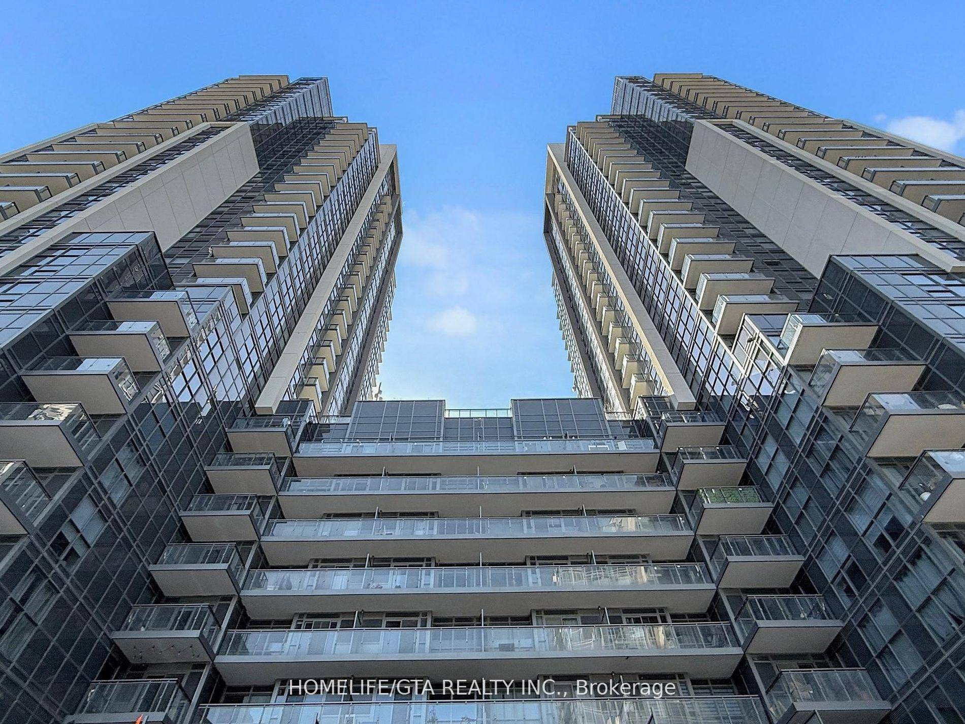 Absolutely Stunning Unit Perfect for First Timers or Investors in Perfect Location !