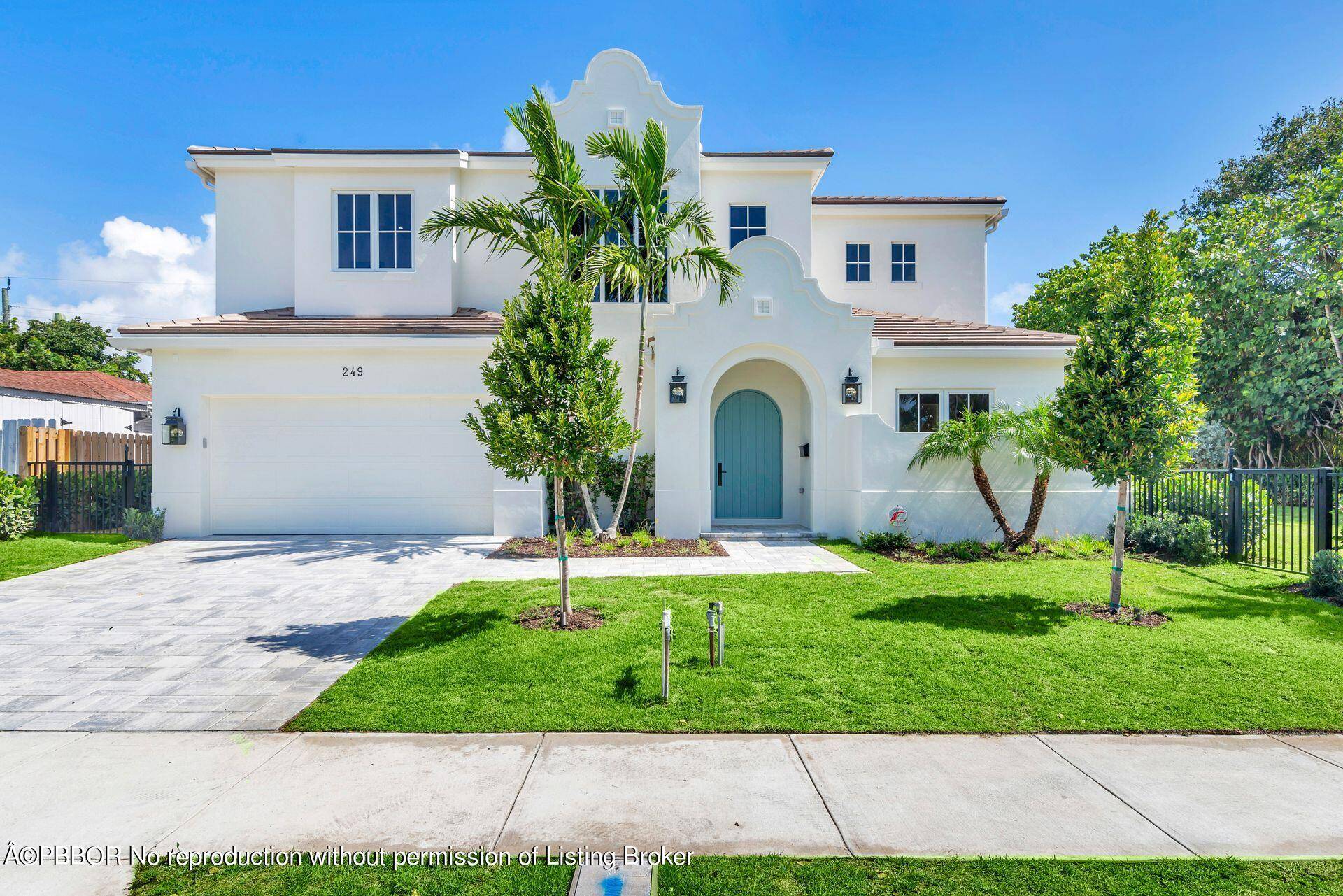 Positioned on an over 10, 000 sf lot to maximize the expansive yard, this NEW CONSTRUCTION home offers five bedrooms, five and two half bathrooms with over 4000 living and ...
