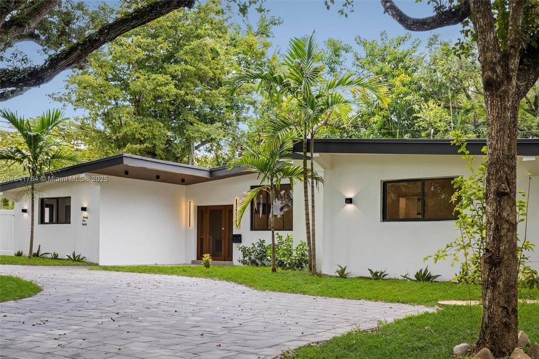 Prepare to be wowed by 2180 NE 190th Terrace, North Miami Beach, FL 33179 !