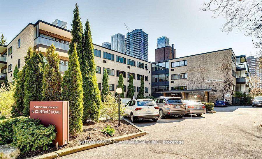 Prestigious Arbour Glen Suites, A Modernized Mid Century Building In The Heart of South Rosedale.