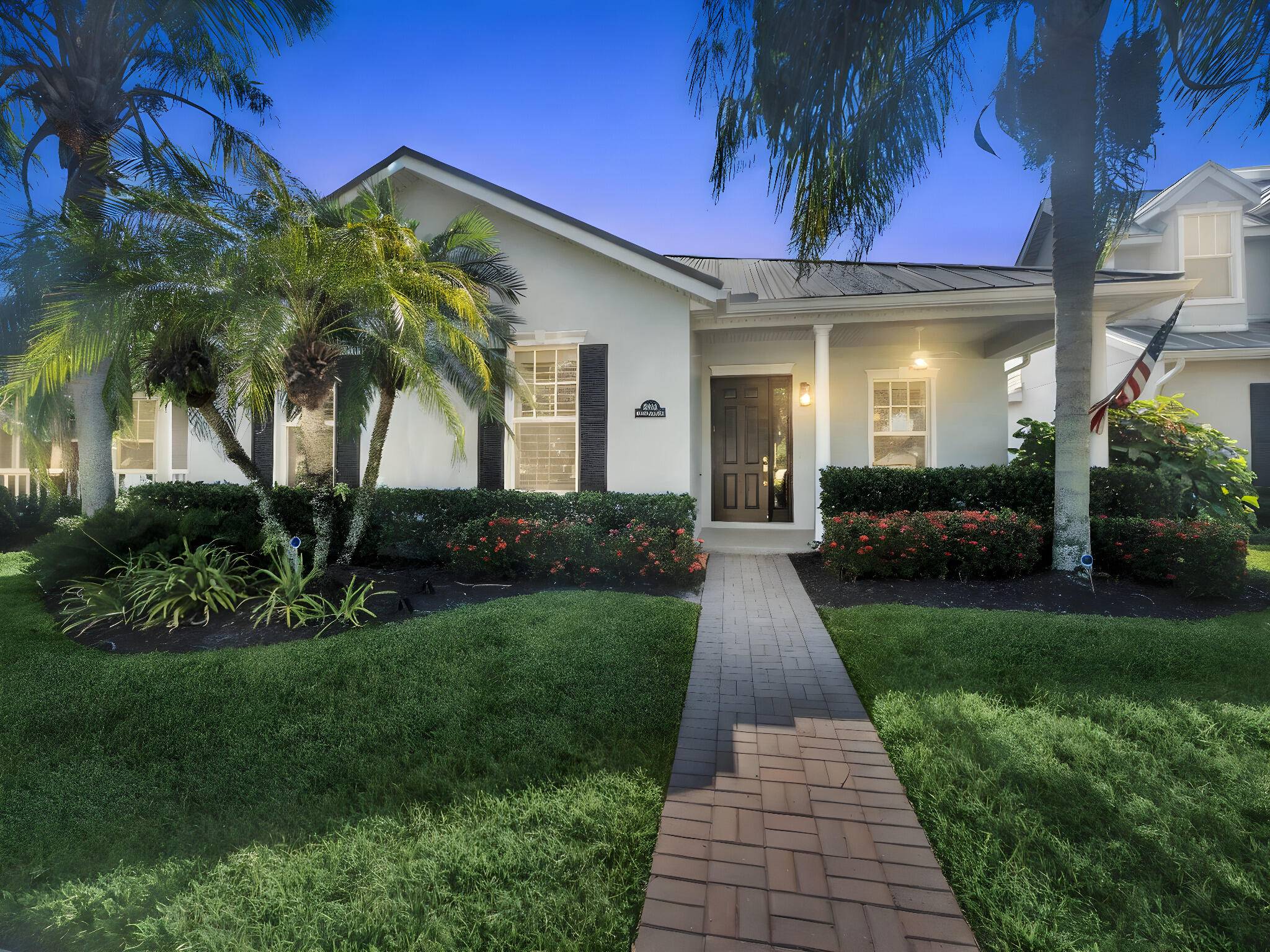 Spacious and upgraded, this 5 bed, 3 bath home features a full 1 bed, 1 bath private entry apartment with full kitchen and washer dryer above the garage ideal for ...